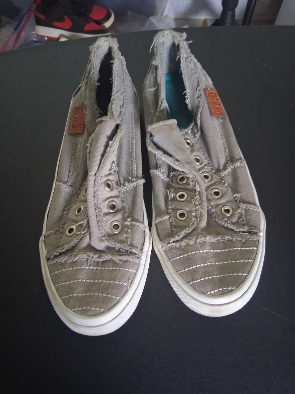 Women's Slip-On Frayed Canvas Sneakers Size 5